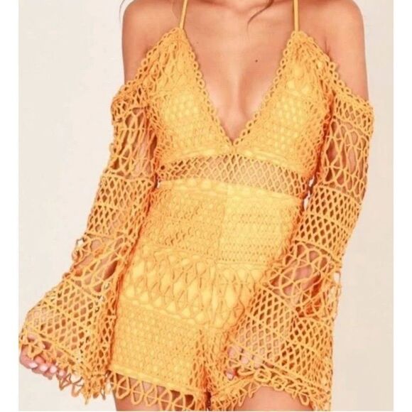 NWT Solaris Bell Sleeve Lace Boho Romper Size Small - Picture 2 of 11